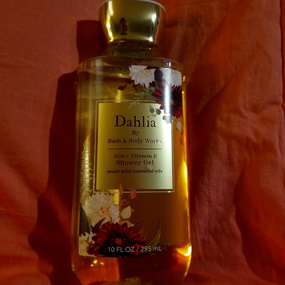 Shower Gel Scent name: Dahlia